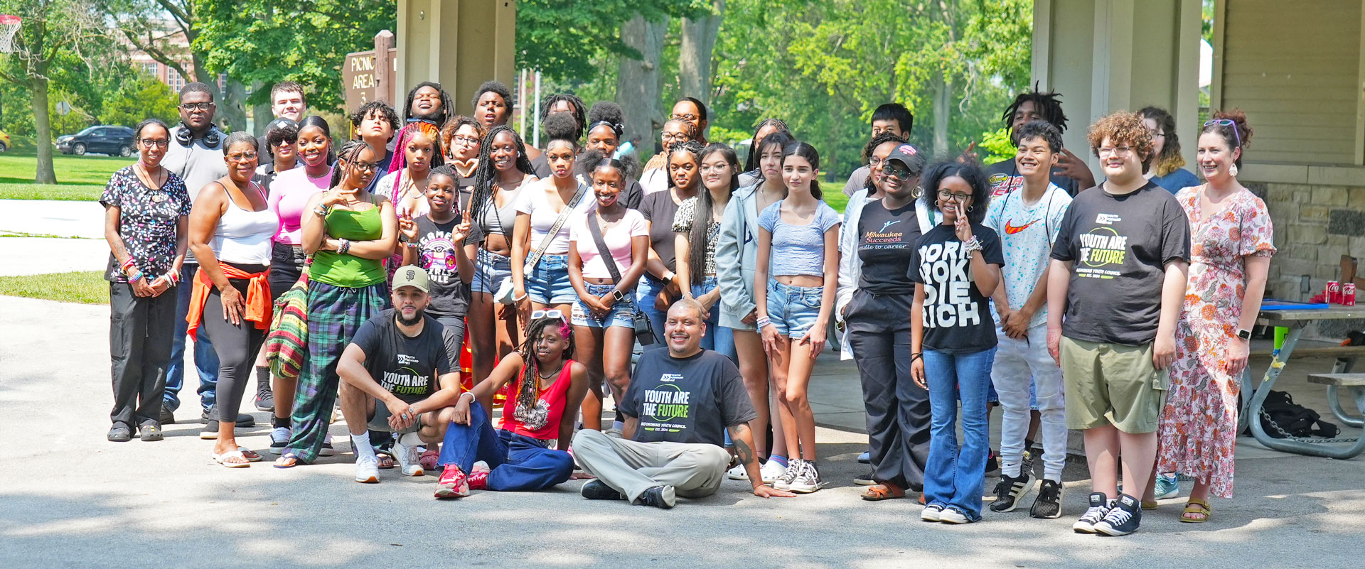 Weekly activities included meditation, field trips, facilitations and discussions.