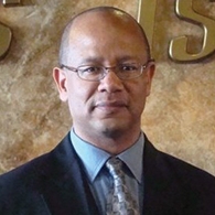 headshot of Naryan Leazer